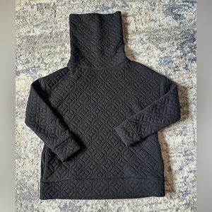 Gap Fit Medium Black Quilted Sweater
